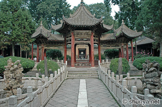 Chang'an's Great Mosque’s (the Qingzhen Dasi) visible architecture dates from the late Ming period