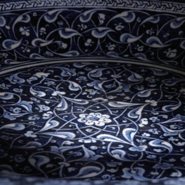 pottery03 The Day a Plate Sold for £5.4 ($6.9) Million
